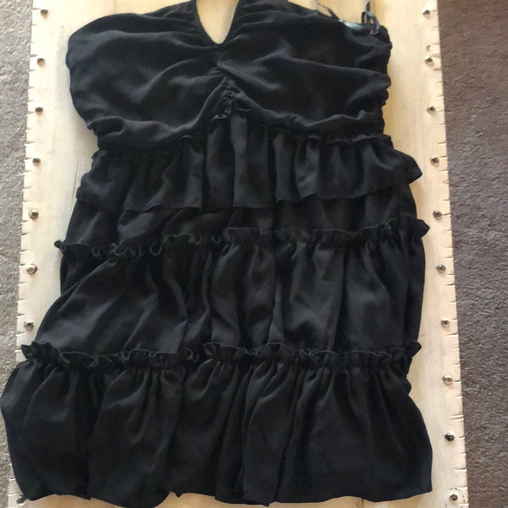 Halter tiered Black  dress 🖤✔️